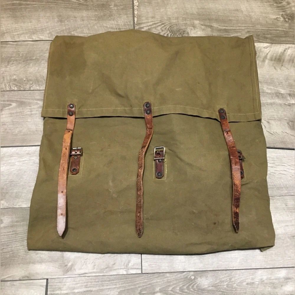 Superior E-I Rucksack Backpack Leather Water Resistant Backpacking Bag Pack